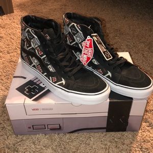 Vans Nintendo Controller Sk8-Hi